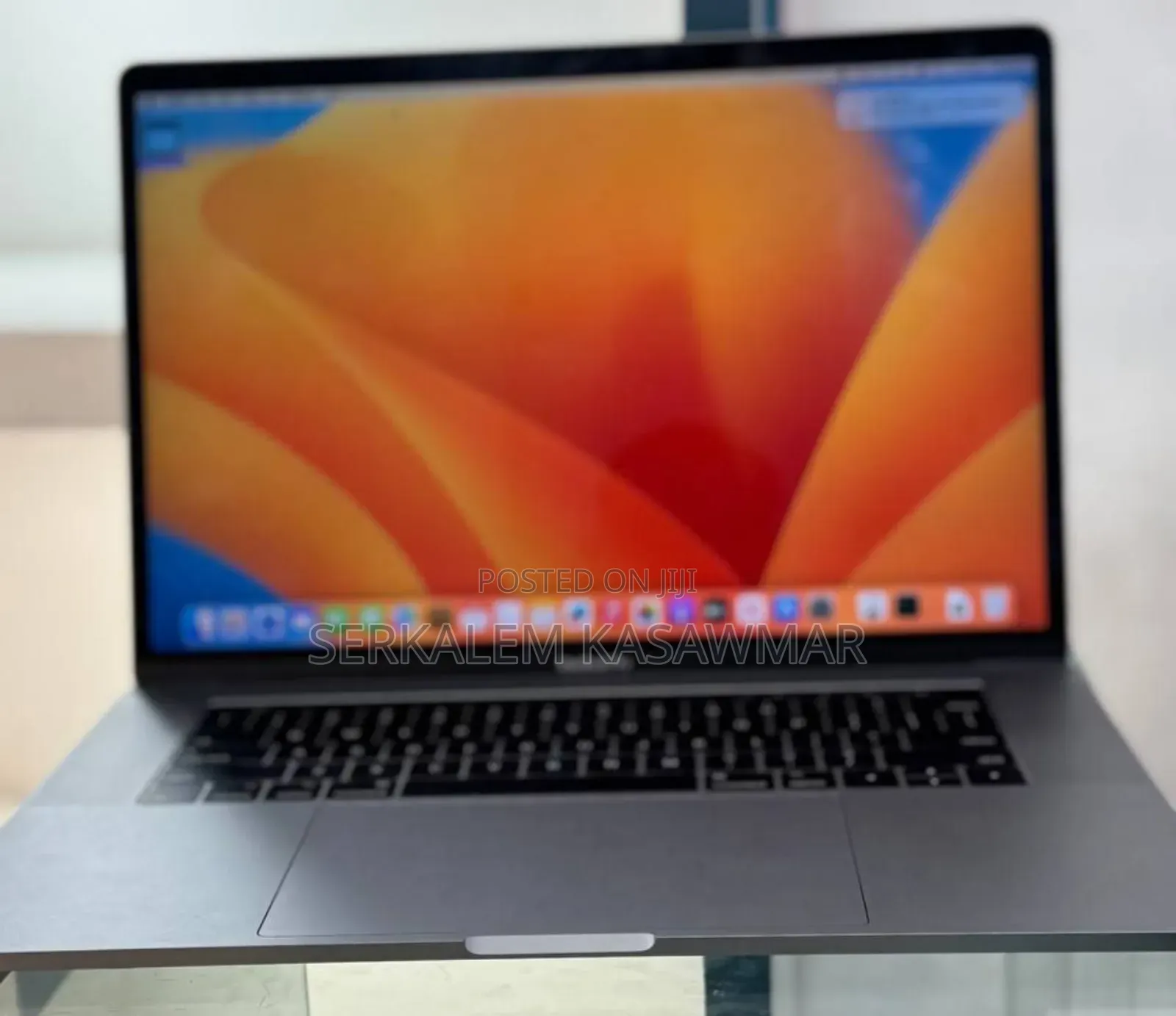 New Laptop Apple MacBook Pro 2017 16GB Intel Core I7 SSD 512GB