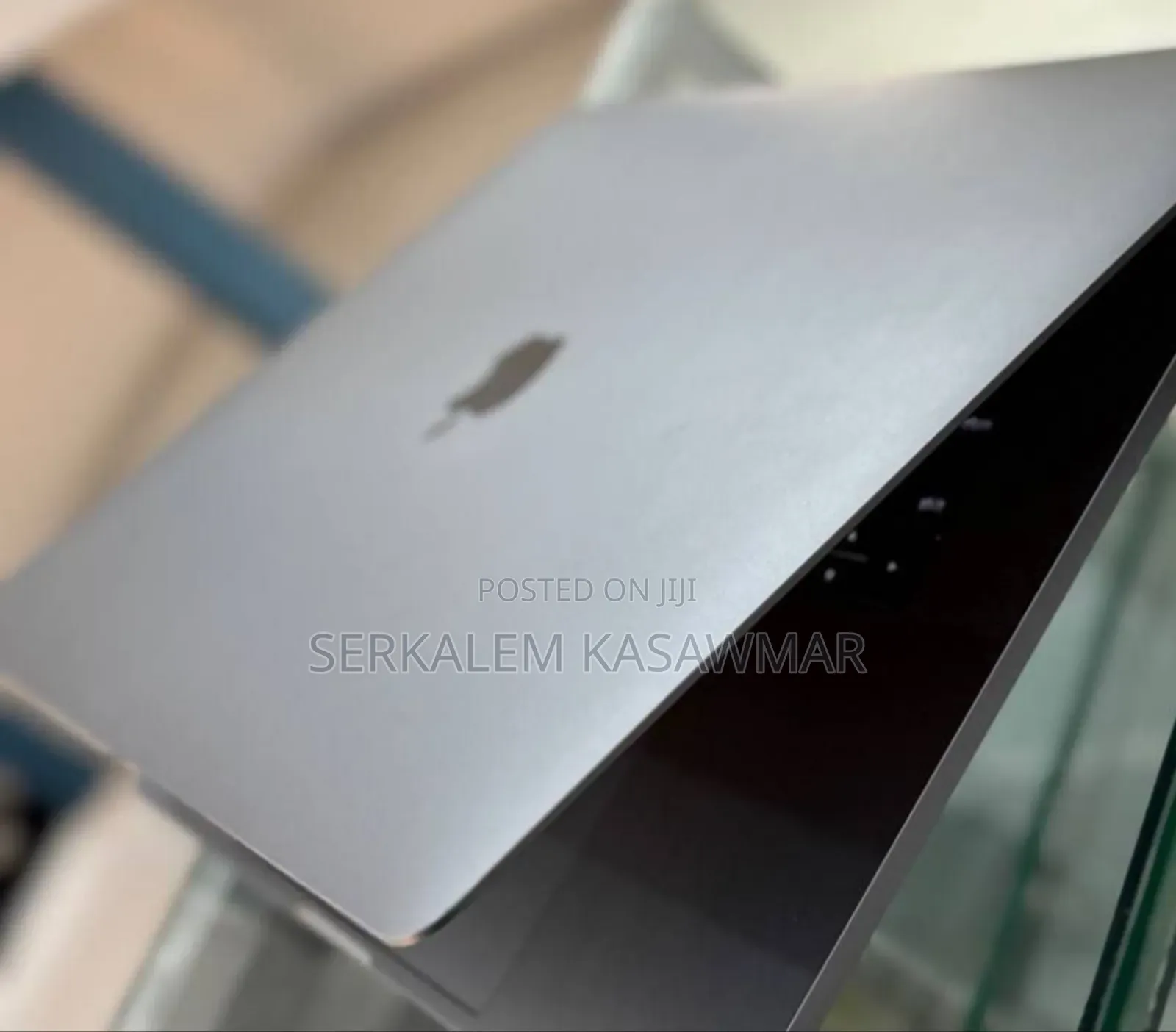 New Laptop Apple MacBook Pro 2017 16GB Intel Core I7 SSD 512GB