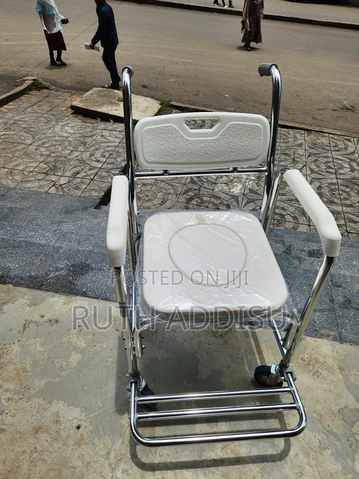 Commode Wheelchair脆弱wheelchair Commode骨骼commode Wheelchair