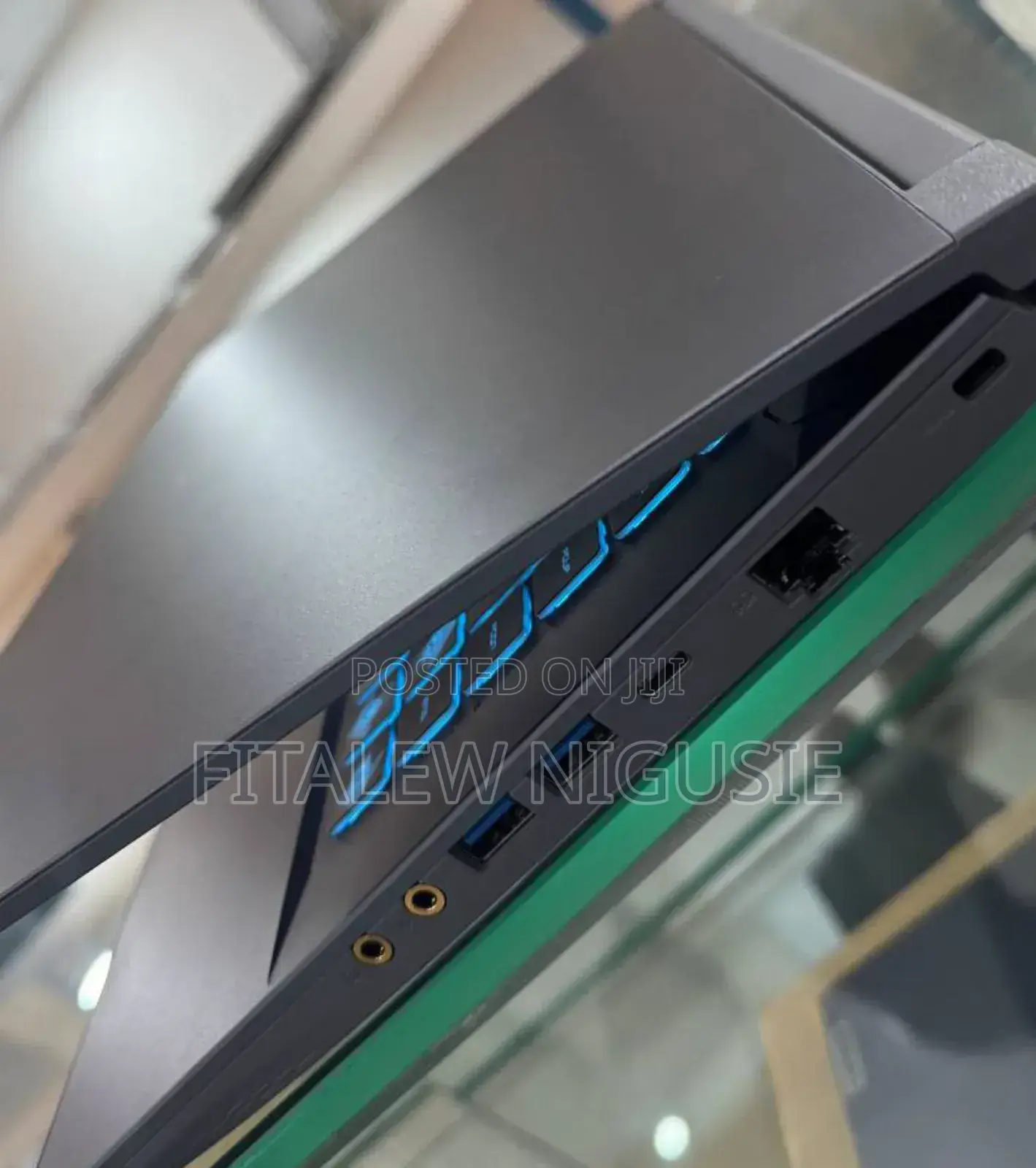 New Laptop MSI 16GB Intel Core I7 SSD 512GB