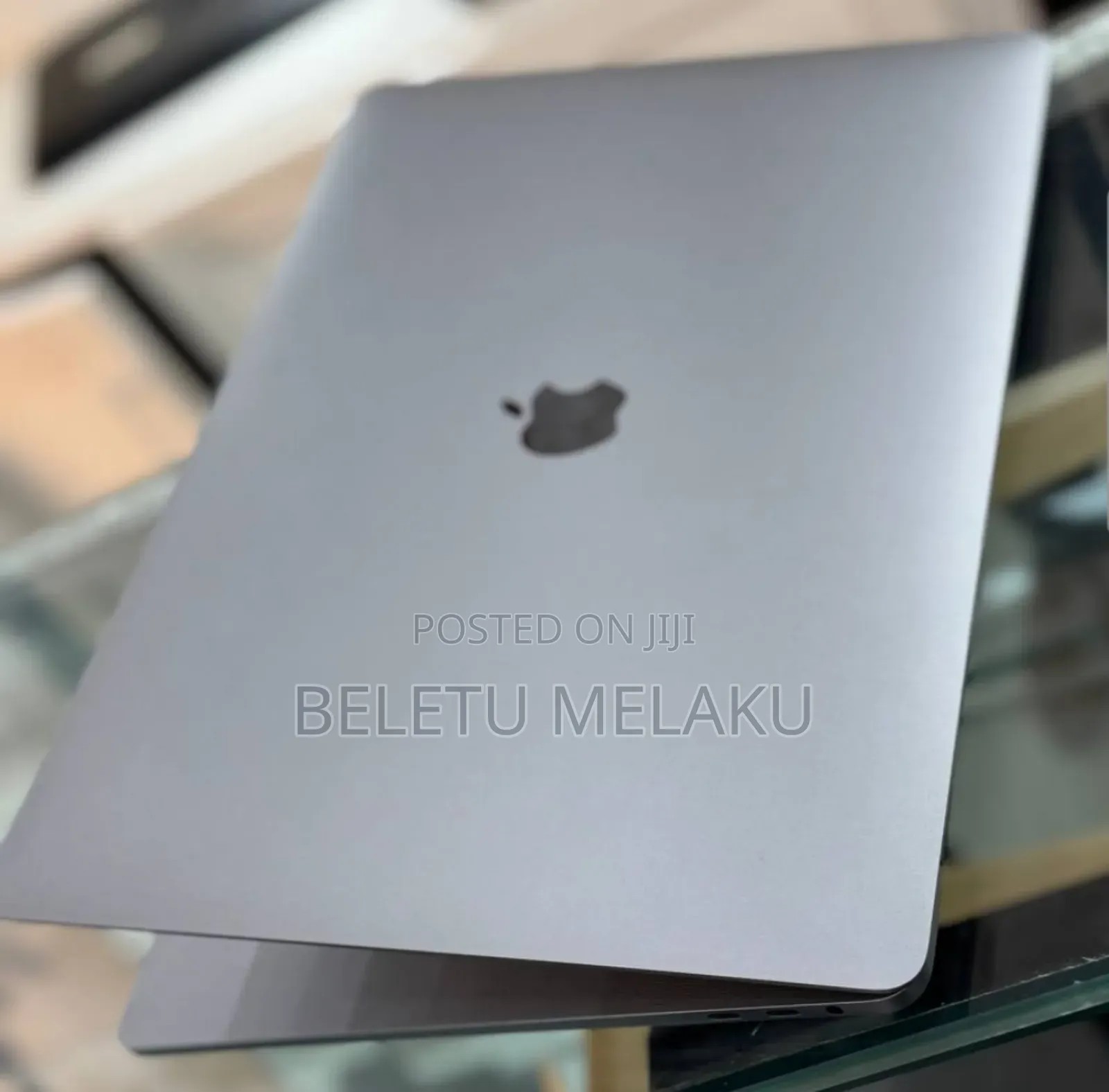 New Laptop Apple MacBook Pro 2017 16GB Intel Core I7 SSD 512GB