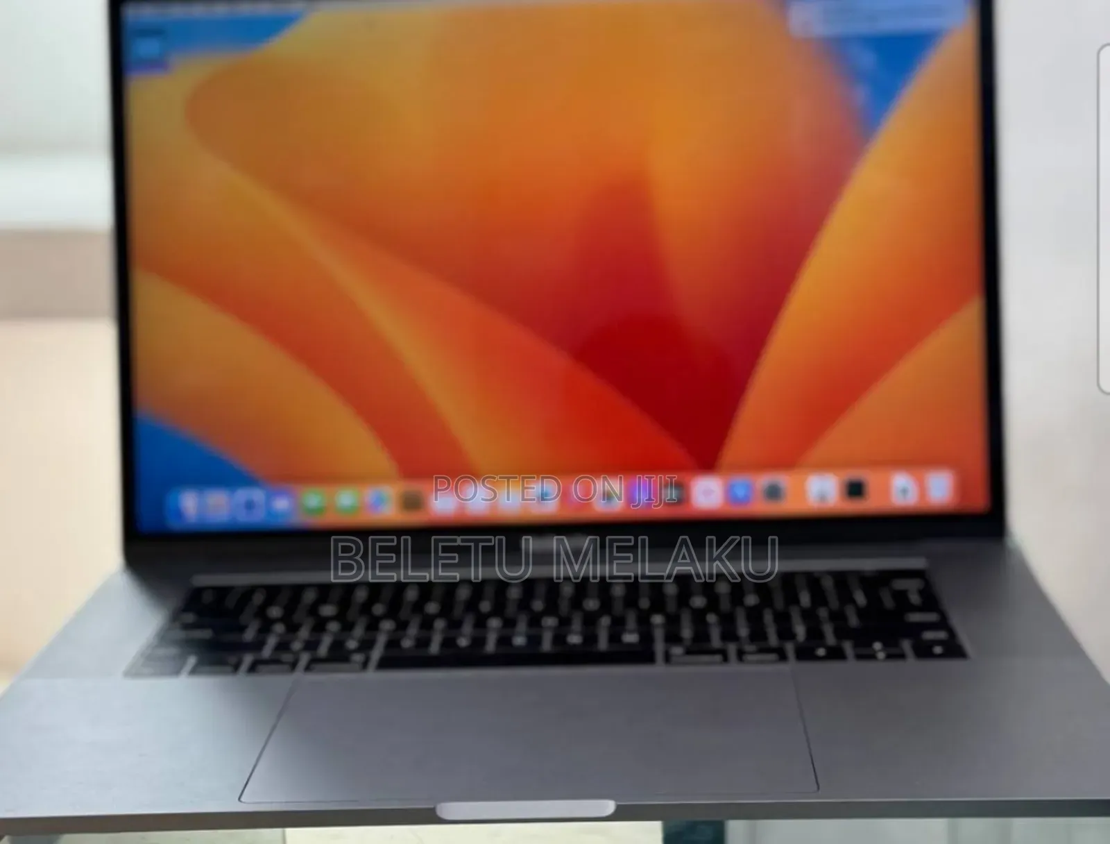 New Laptop Apple MacBook Pro 2017 16GB Intel Core I7 SSD 512GB