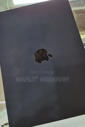 New Laptop Apple MacBook Air 2022 M2 8GB SSD 512GB