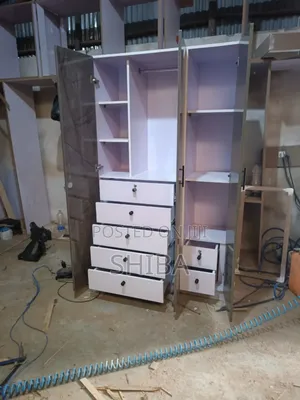 Photo - Closets Cabinet