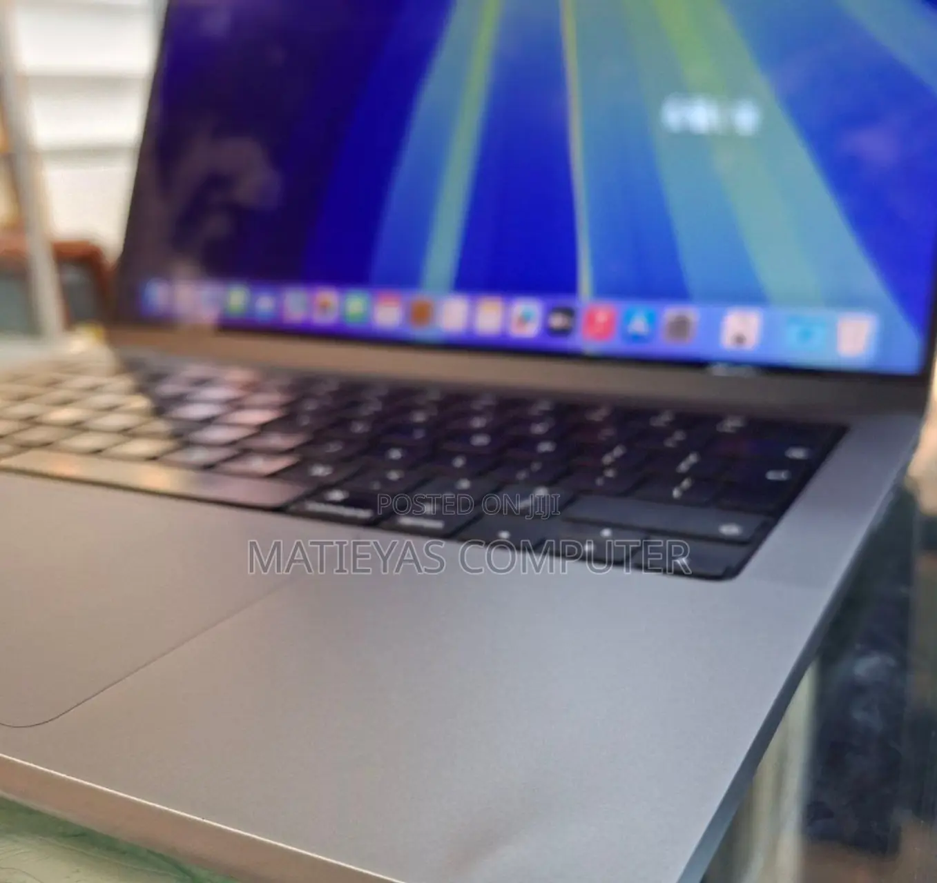 New Laptop Apple MacBook Pro 2021 M1 16GB Apple M1 SSD 512GB