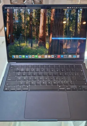 New Laptop Apple MacBook Pro M1 8GB Intel SSD 256GB