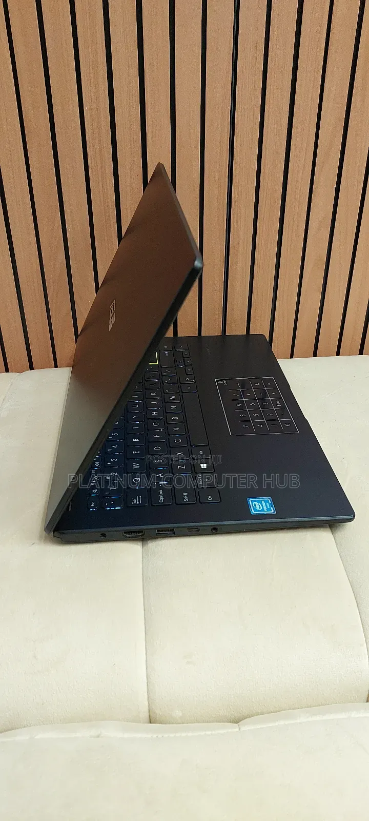 New Laptop Asus VivoBook S550CA 4GB Intel Celeron SSD 128GB