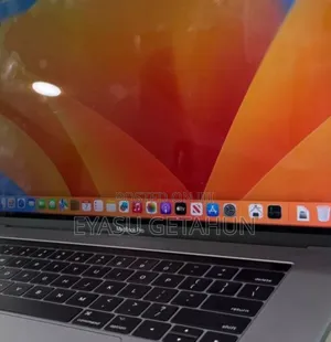 New Laptop Apple MacBook Pro 2017 16GB Intel Core i7 SSD 512GB