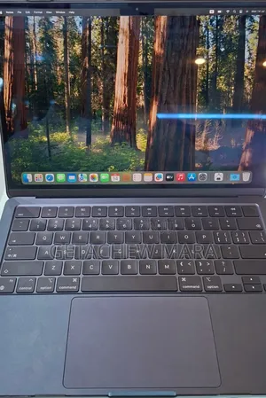 New Laptop Apple MacBook Pro M1 8GB Intel SSD 256GB