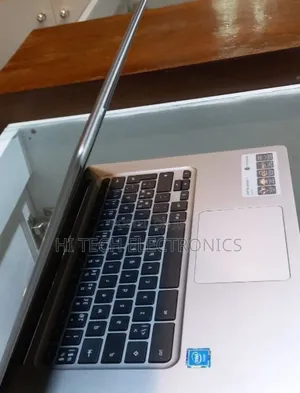 Photo - New Laptop Acer Chromebook R 11 4GB Intel Core I5 SSD 32GB