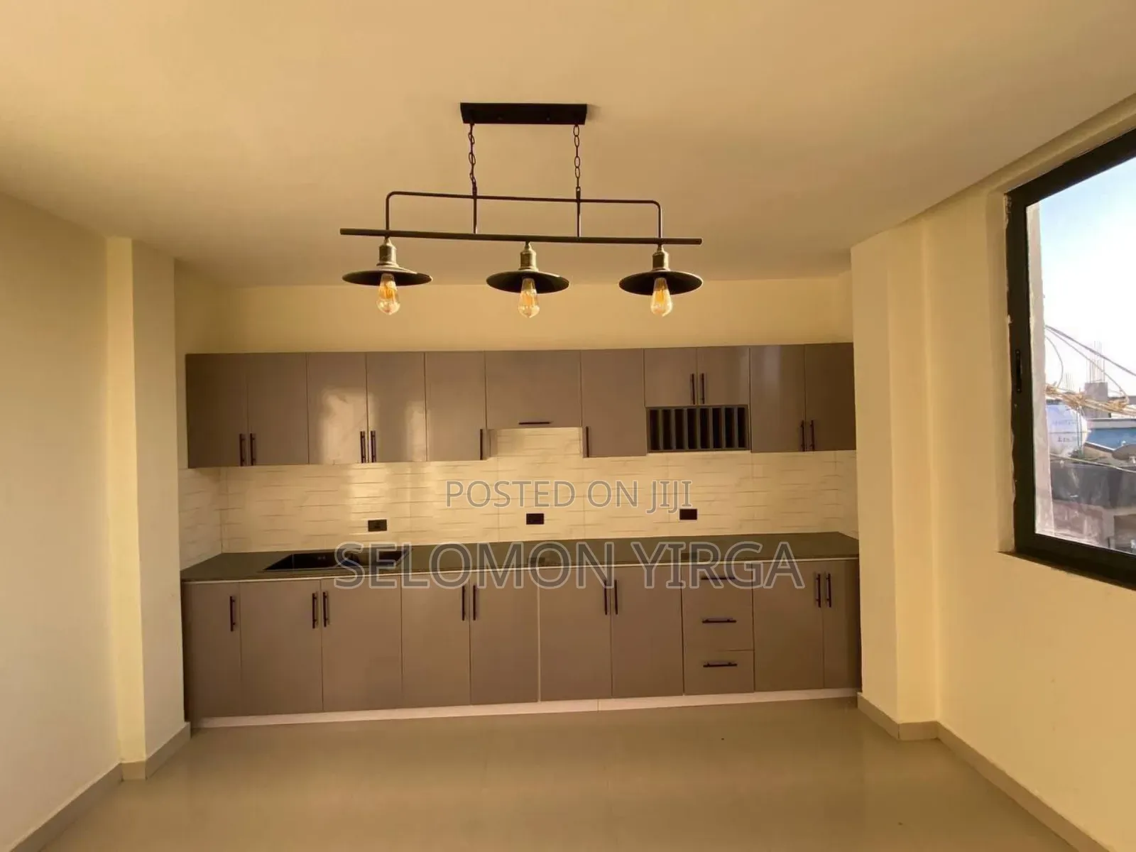 5bdrm House in Adis Ababa, Bole for sale