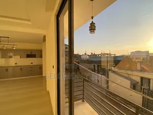 5bdrm House in Adis Ababa, Bole for sale