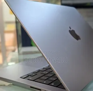 New Laptop Apple MacBook Pro 2021 M1 16GB Apple M1 SSD 512GB