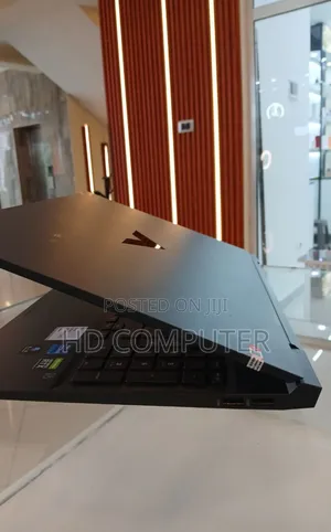 New Laptop HP Victus 16 16GB Intel Core I7 SSD 512GB