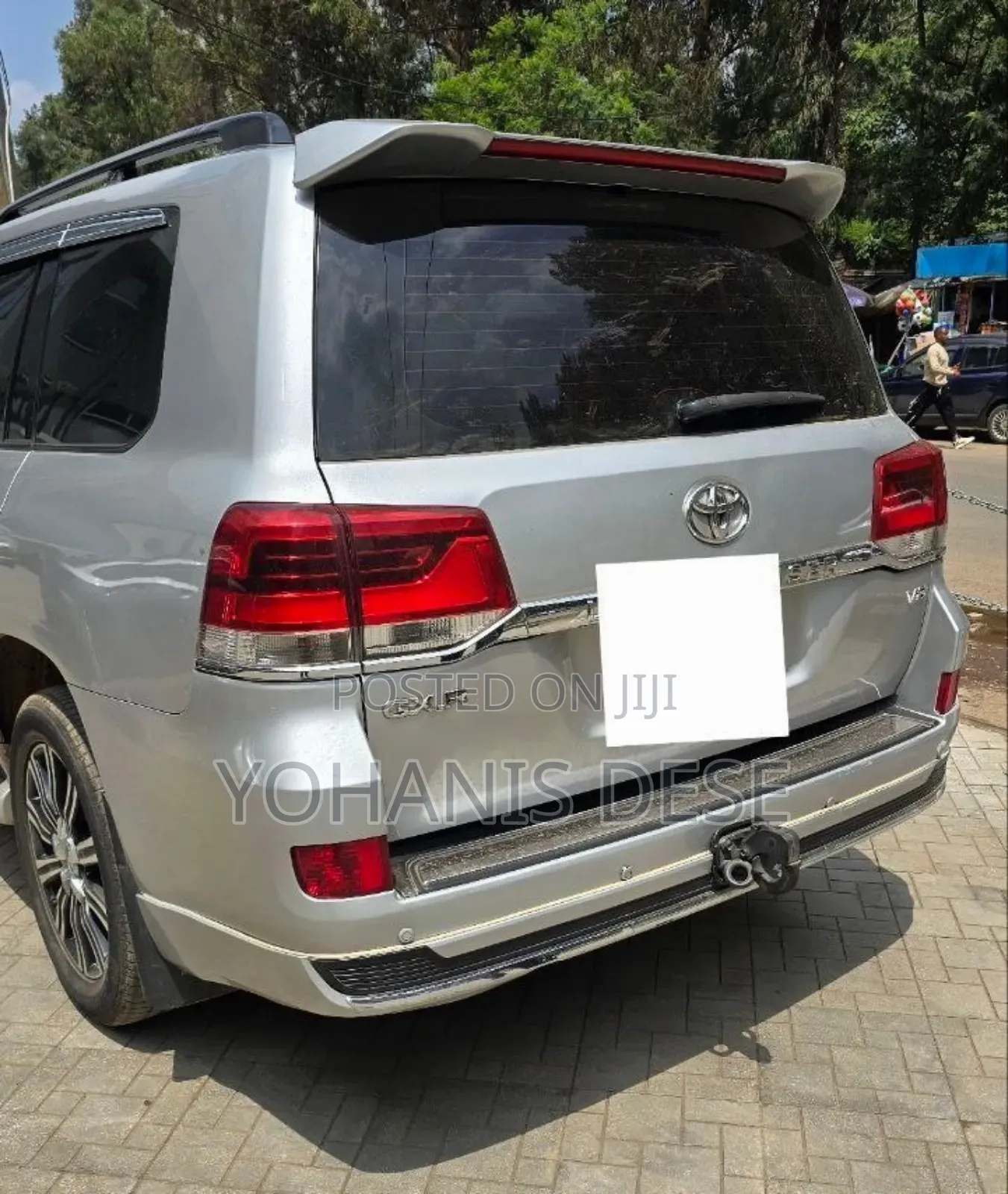 Toyota Land Cruiser 2011 Silver