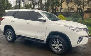 Toyota Fortuner 2019 White