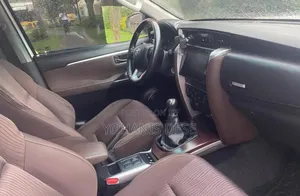 Toyota Fortuner 2019 White