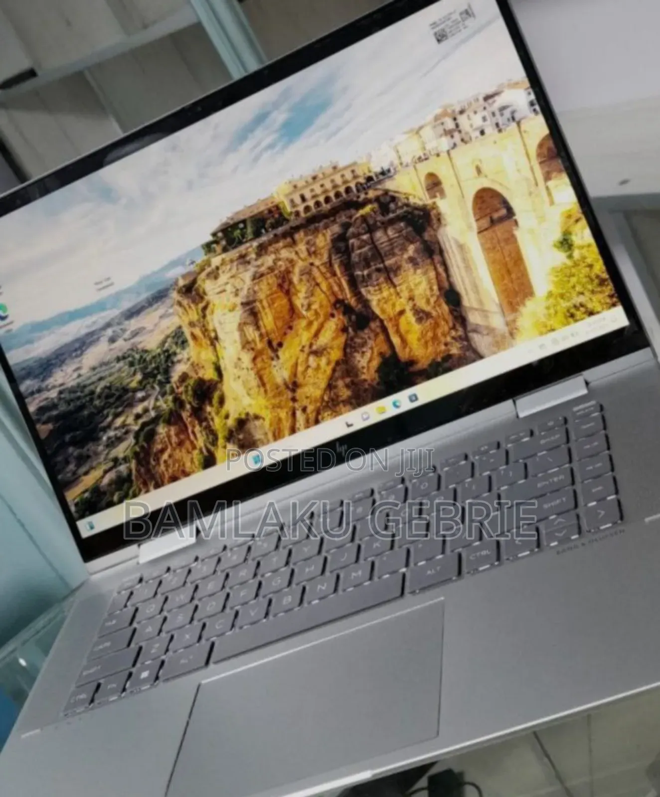 New Laptop HP Envy X360 8GB Intel Core I5 SSD 512GB