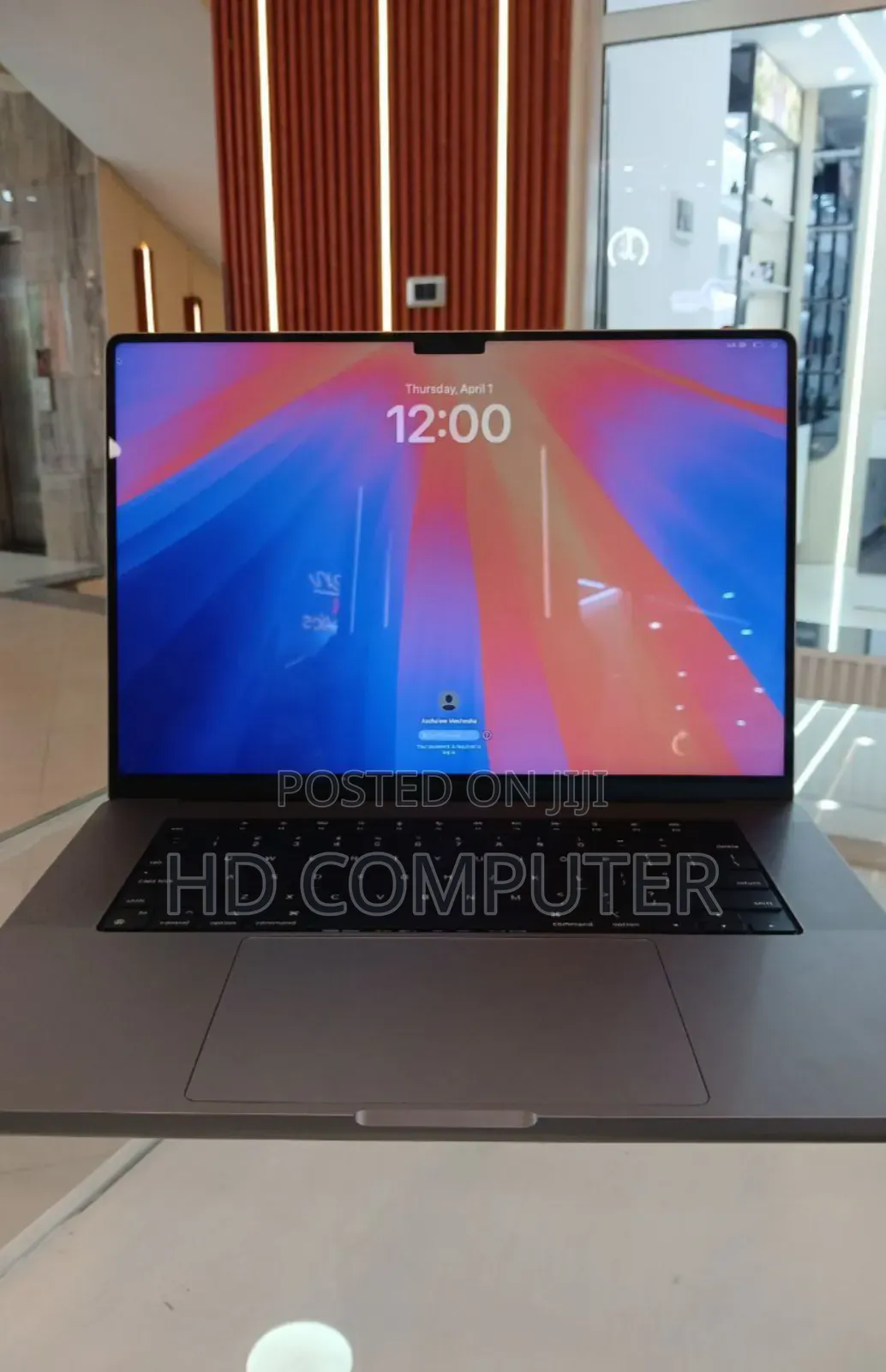 New Laptop Apple MacBook Pro M1 16GB Apple M1 Pro SSD 1T