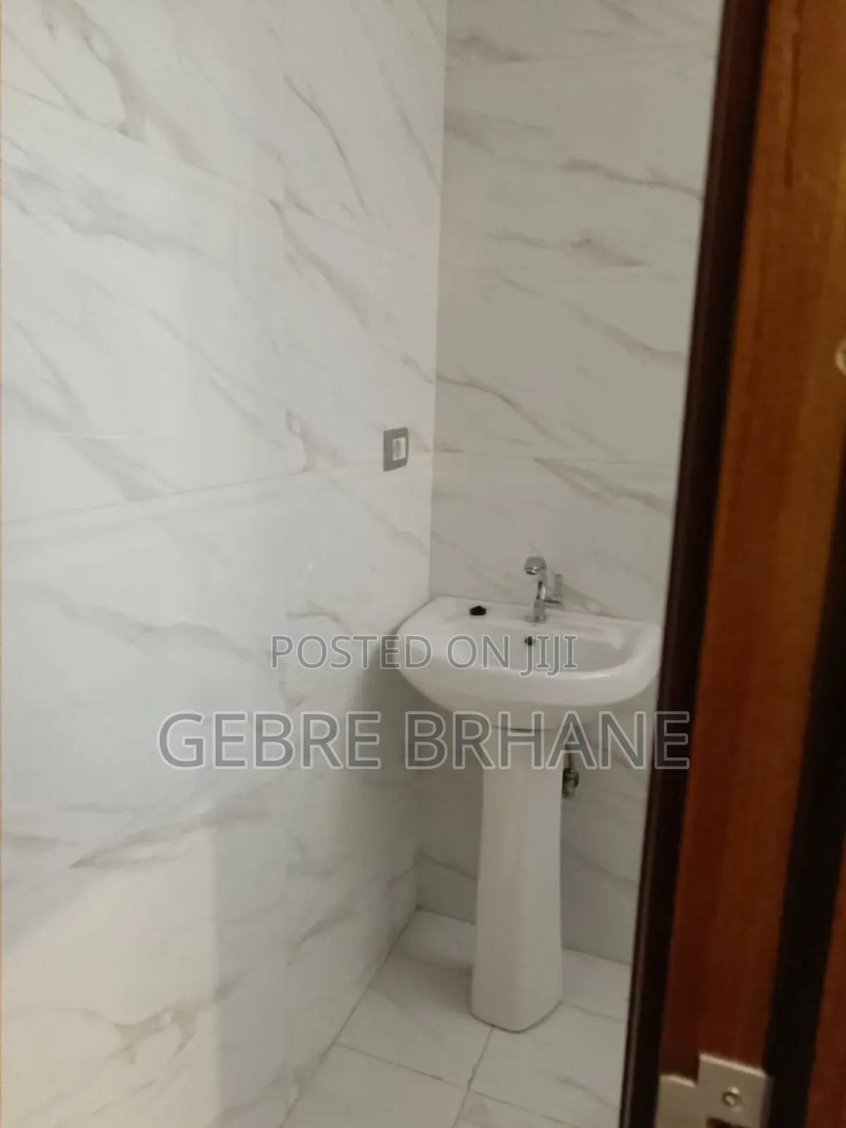 3bdrm Apartment in Apartment, Yeka for rent