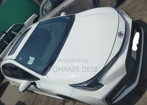Toyota Corolla 2022 White