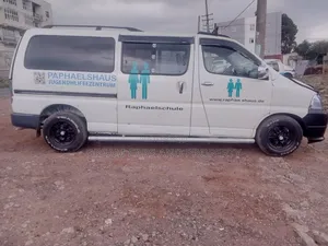 Toyota HiAce 2008 White