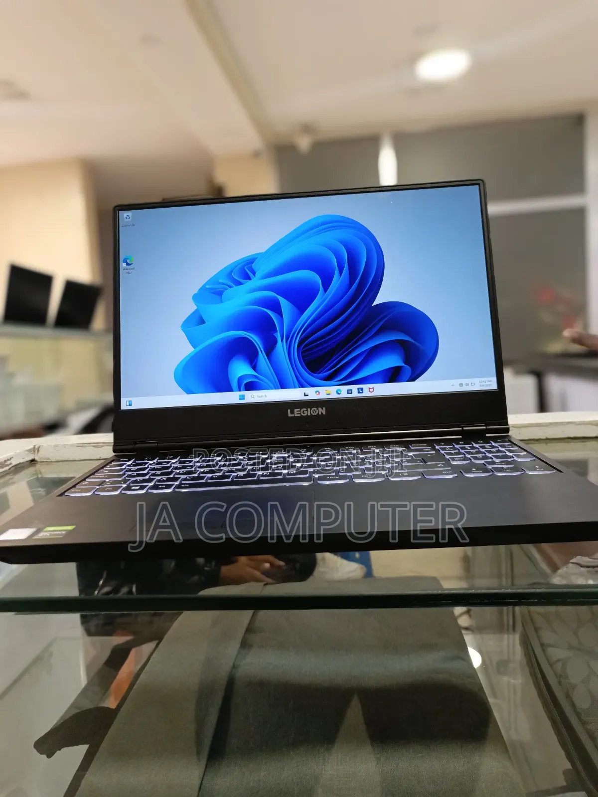 New Laptop Lenovo Legion 5 16GB Intel Core I7 SSHD (Hybrid) 1.5T