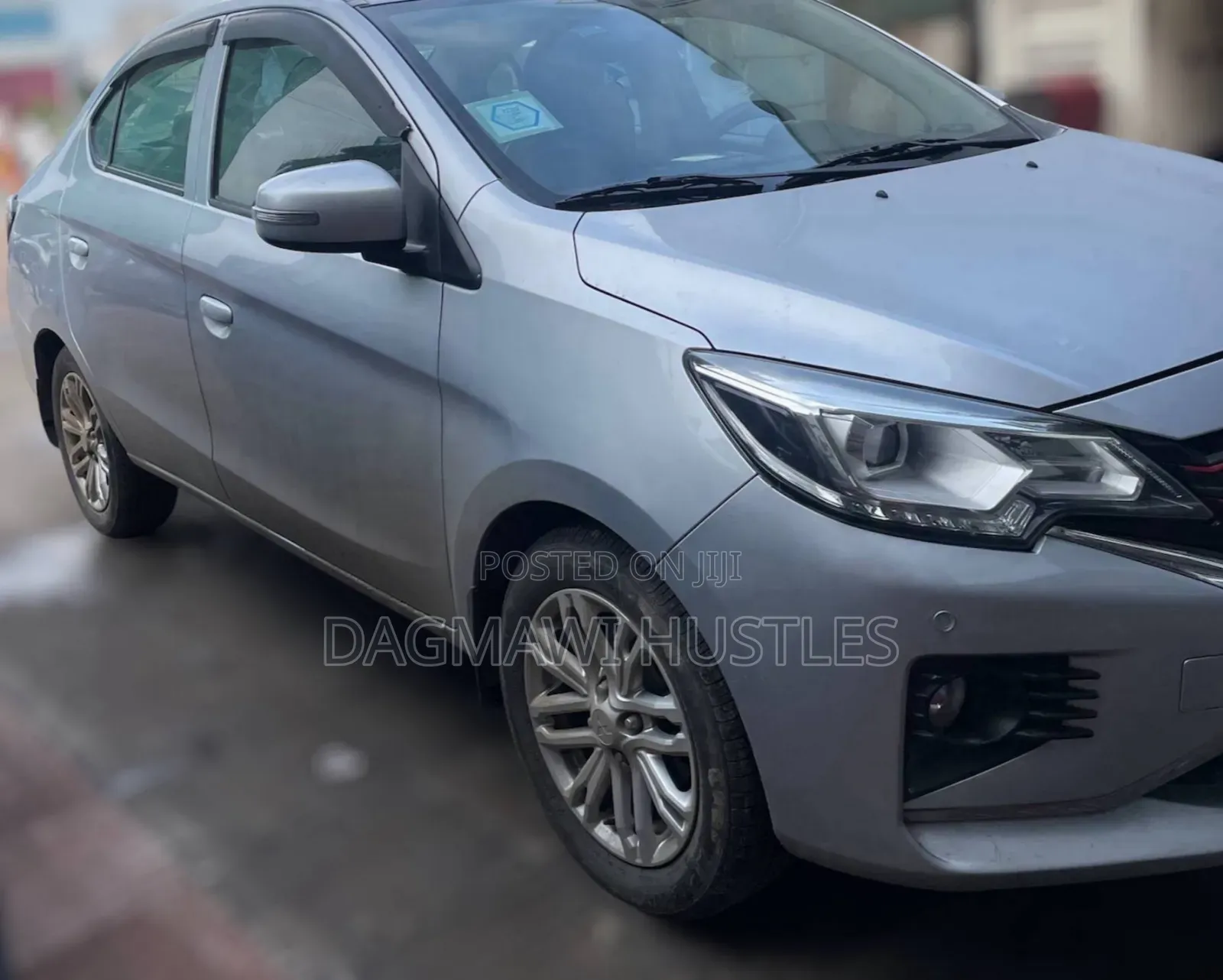 Mitsubishi Attrage 2022 Silver