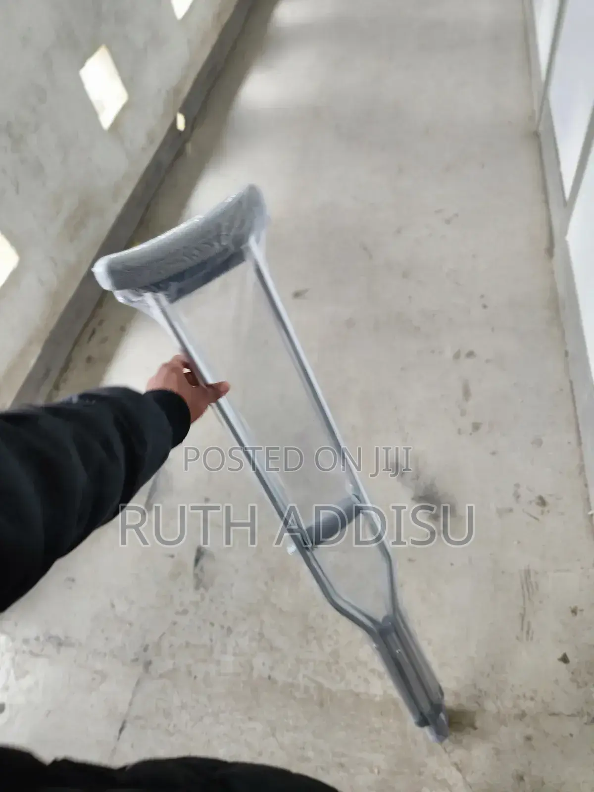 Axillary Bilateral Crutches段考axillary Crutches靠攏axillary