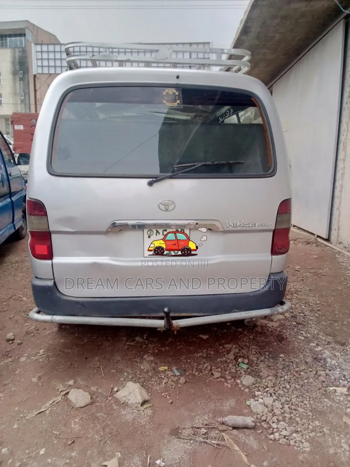 Toyota HiAce 2011 Silver