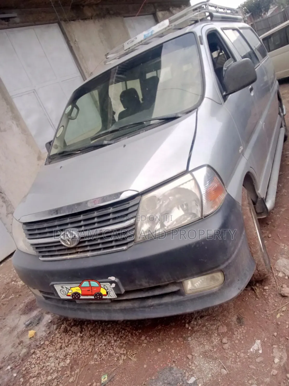 Toyota HiAce 2011 Silver