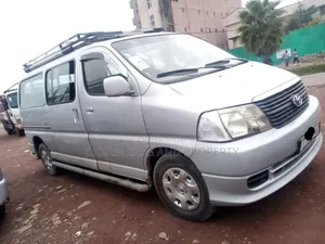 Photo - Toyota HiAce 2008 Silver