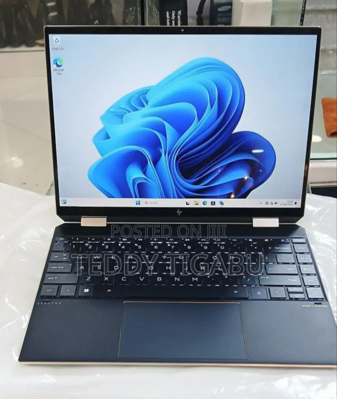 New Laptop HP Spectre X360 16GB Intel Core i7 SSD 1T