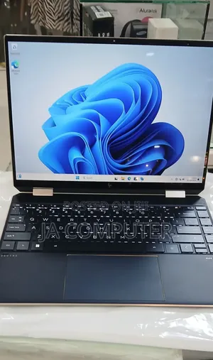 Photo - New Laptop HP Spectre 16GB Intel Core I7 SSD 512GB