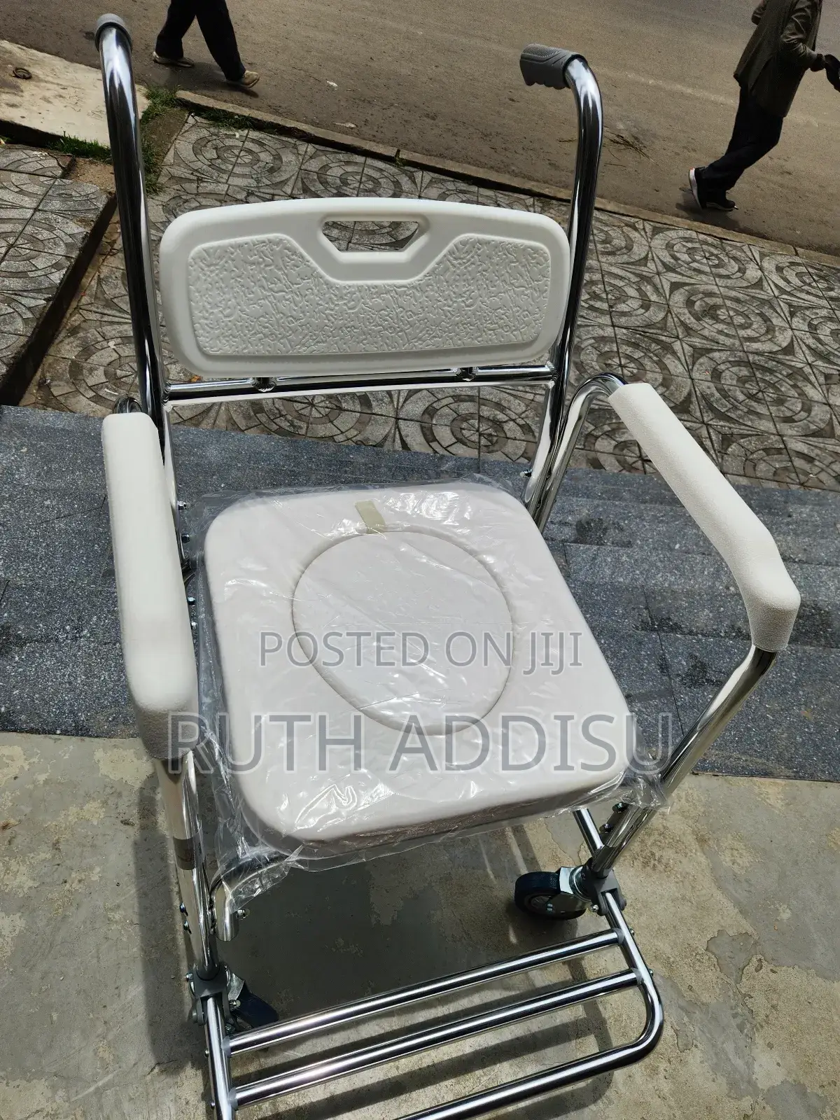 Foldable Commode Wheelchair胺過wheelchair填詞wheelchair