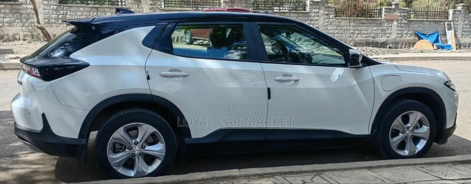 Chevrolet Menlo 61.1 kWh FWD 2023 White