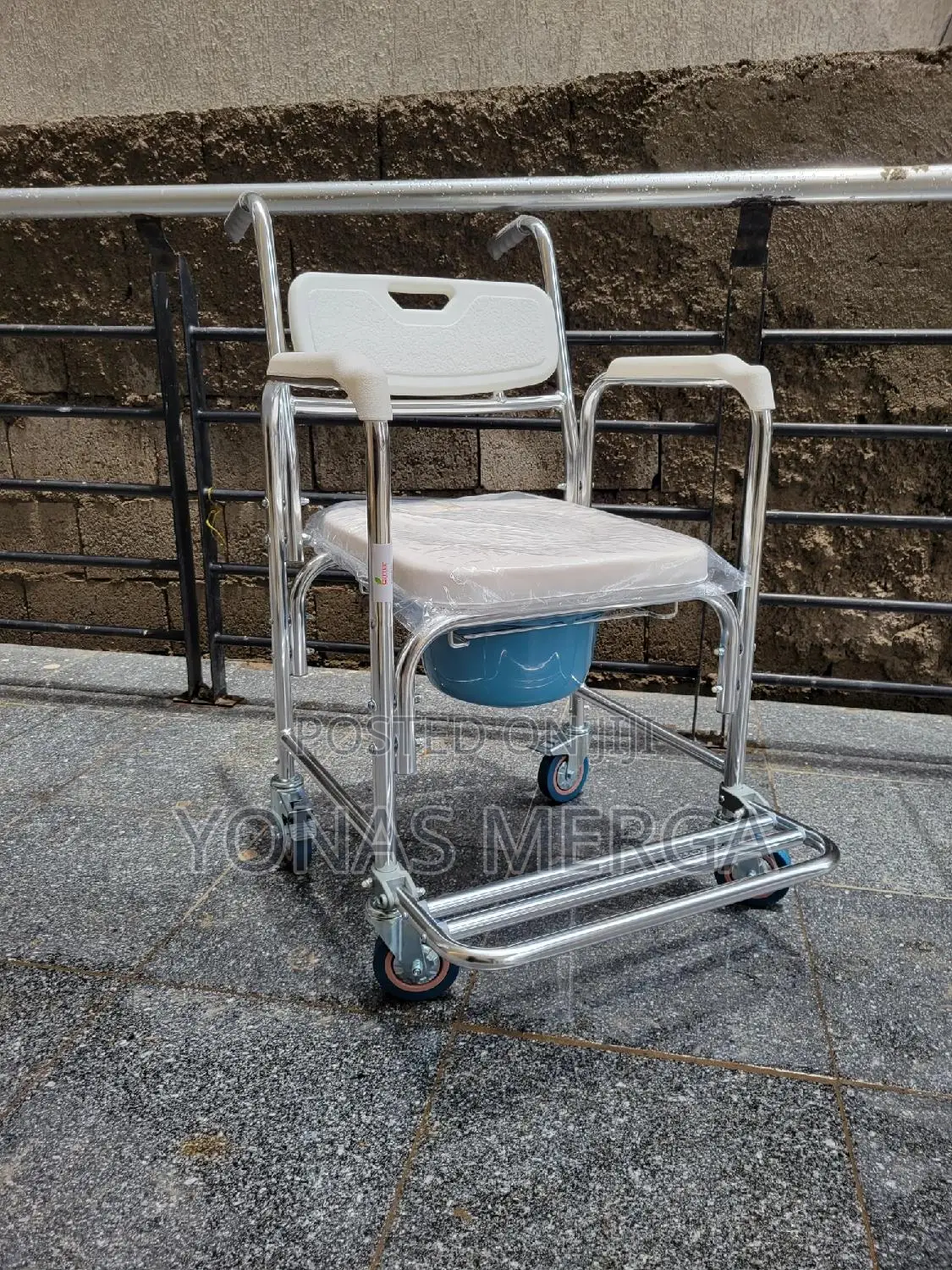 Commode Chair祭狡toilet Chairة妃tube. Can Load 150kg Person