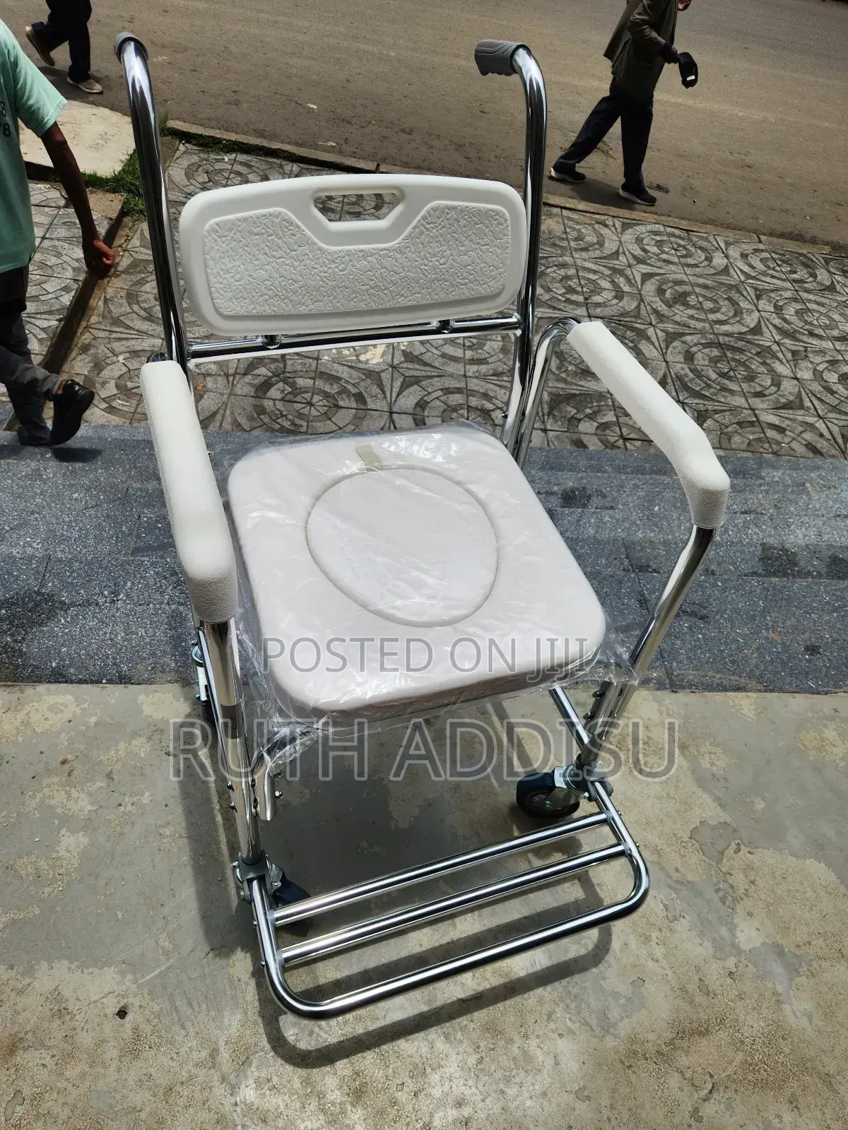 Commode Wheelchair肺炎commode Wheelchair朱雀commode Wheelchair