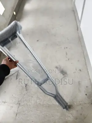 Photo - Crutches䥅上axillary Bilateral Crutches軍事axillary Crutches New