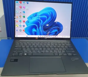 Photo - New Laptop Asus Zenbook Duo 14 16GB Intel Core Ultra 7 SSD 1T