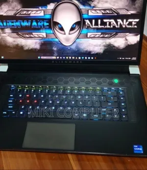 New Laptop Alienware M17x R2 16GB Intel Core i7 SSD 512GB
