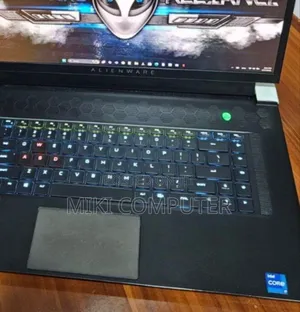 New Laptop Alienware M17x R2 16GB Intel Core i7 SSD 512GB