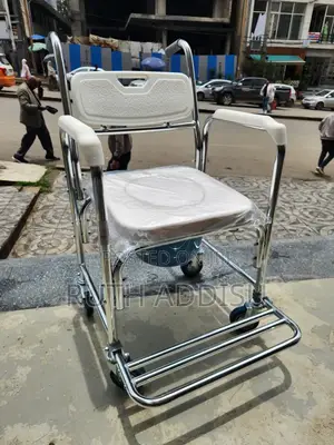 Commode Wheelchair朱雀toilet Wheelchair猴兒wheelchair Commode