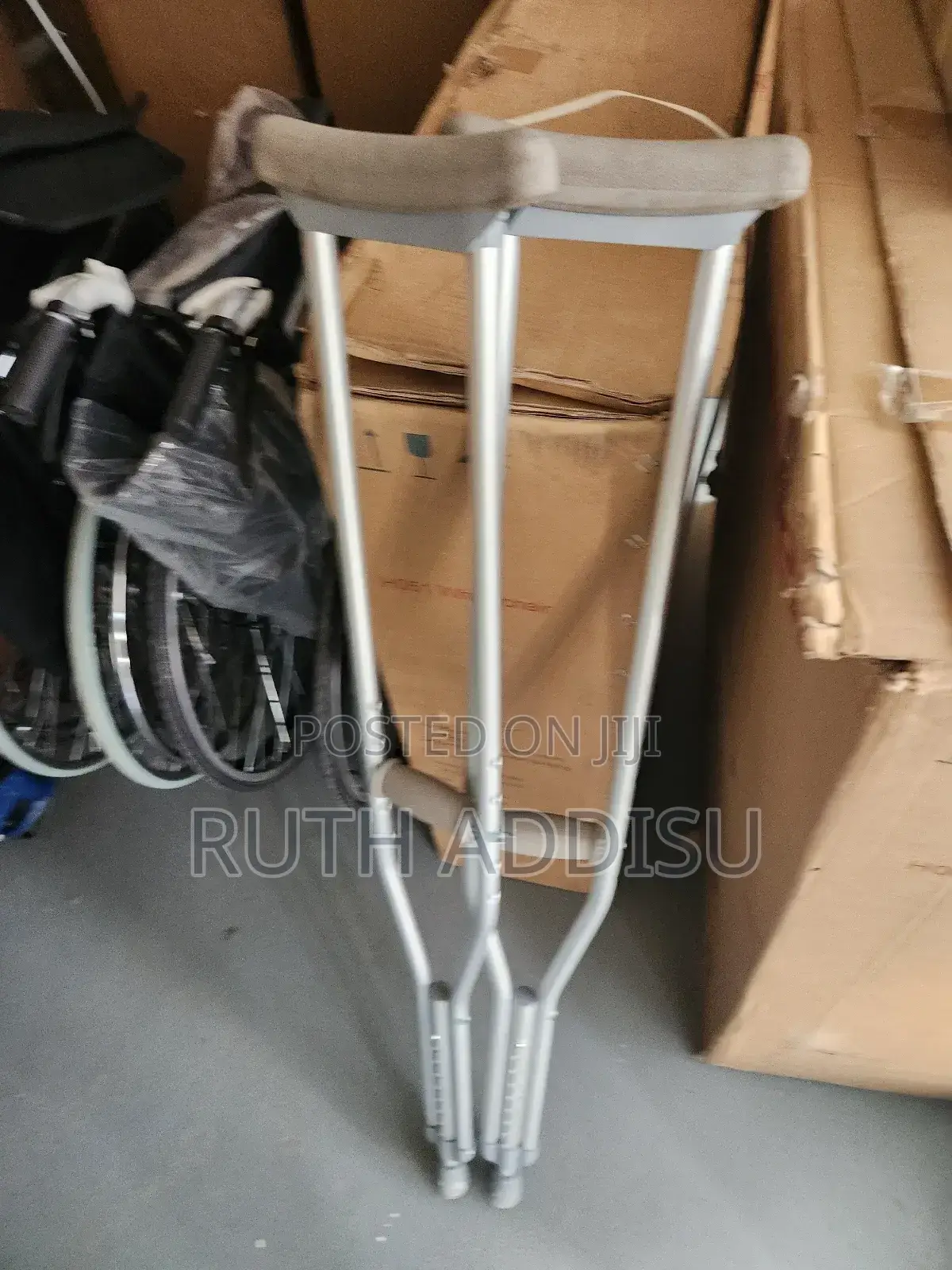 Axillary Bilateral Crutches嵐更axillary Bilateral Crutches New