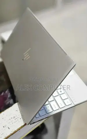 New Laptop HP Envy X360 16GB Intel Core I5 SSD 512GB