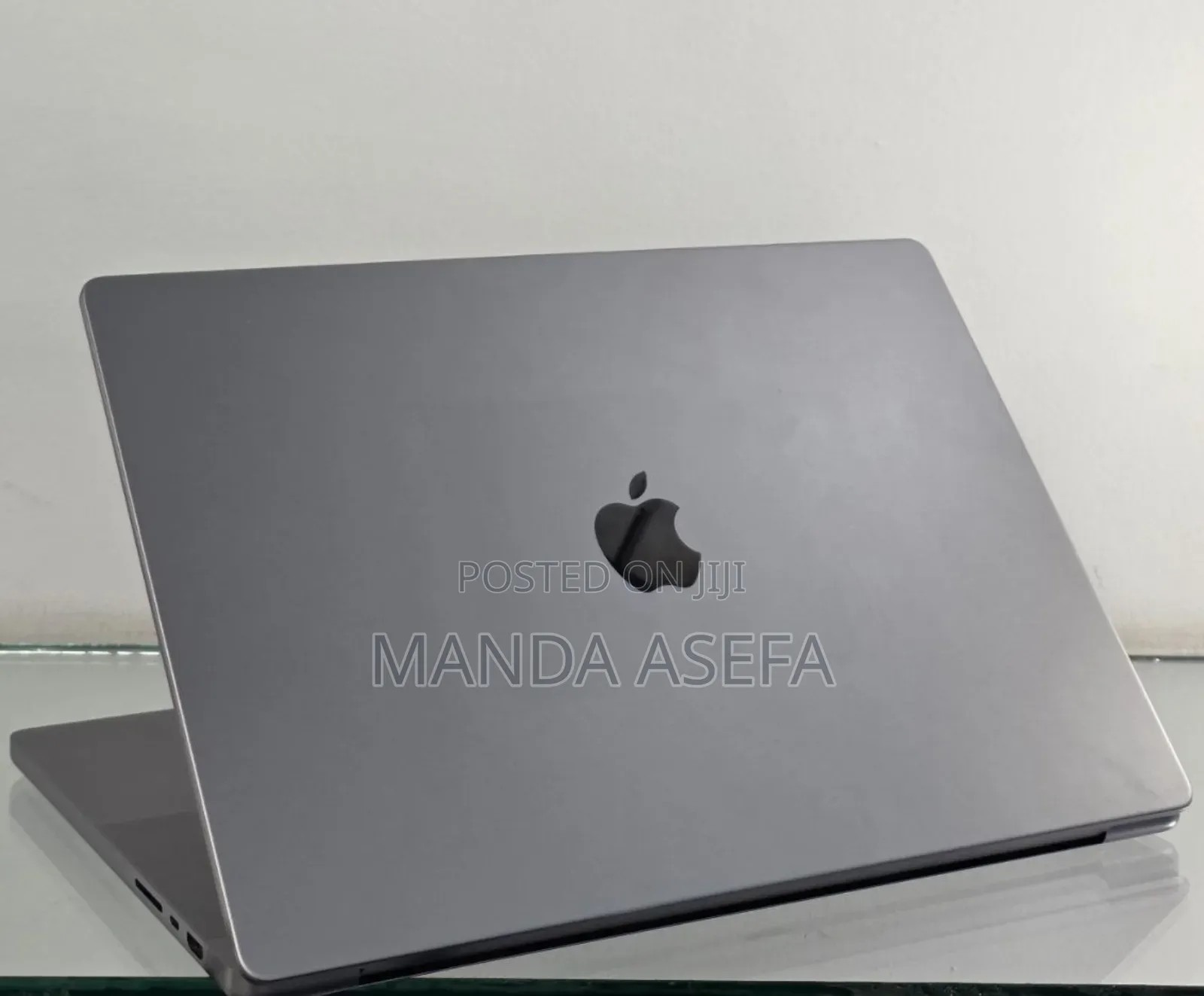 New Laptop Apple MacBook Pro 16GB Apple M2 SSD 512GB