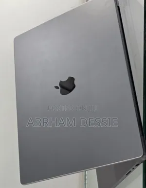 Photo - New Laptop Apple MacBook Pro 2023 M2 16GB Apple M2 SSD 512GB