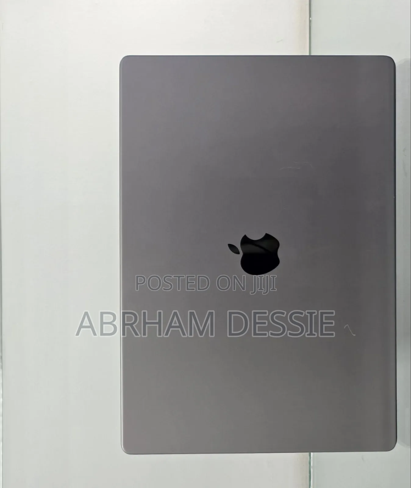 New Laptop Apple MacBook Pro 2023 M2 16GB Apple M2 SSD 512GB