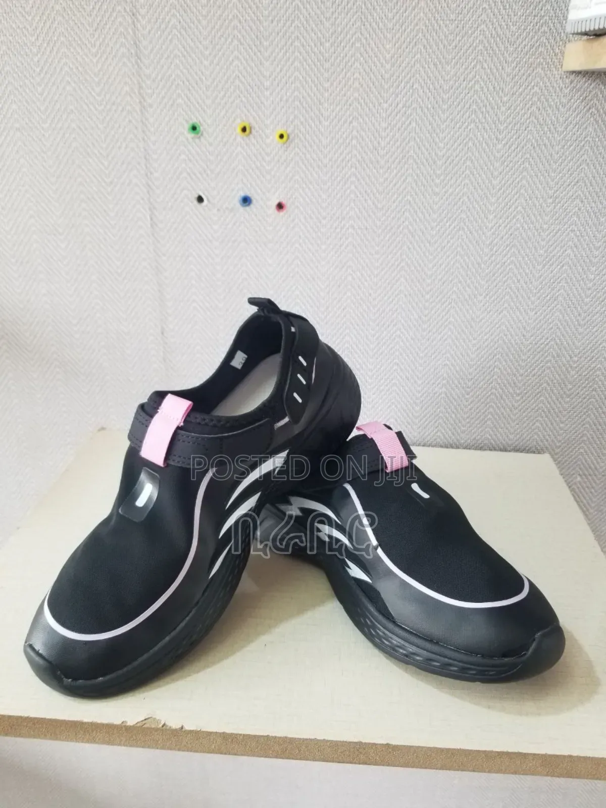 Skechers Whit 3 Colors