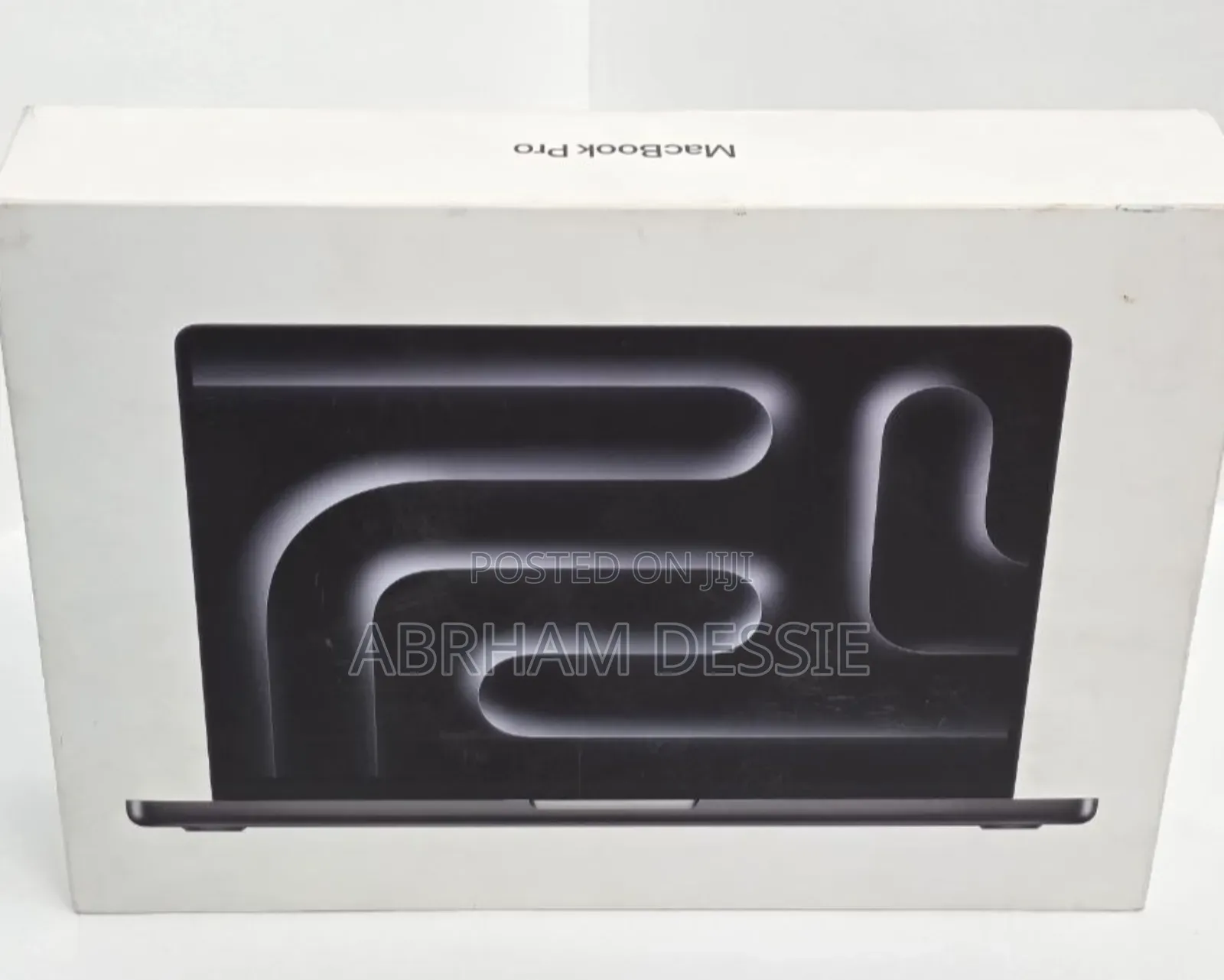 New Laptop Apple MacBook Pro 2024 M4 Max 14-Inch 16GB SSD 512GB